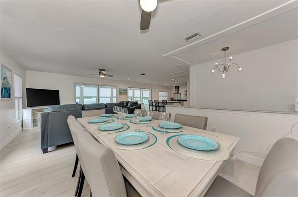 Dining room, Interior, Living room, Pendant Lights, Recessed Lighting, Wood Texture Flooring