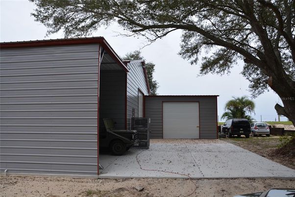 Detached Garage, Exterior