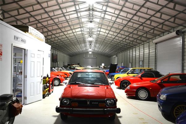 Garage, Interior