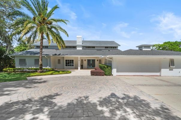 Attached, Exterior, Facade, Ranch