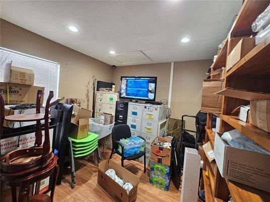 Home Office, Interior, Recessed Lighting, Wood Texture Flooring