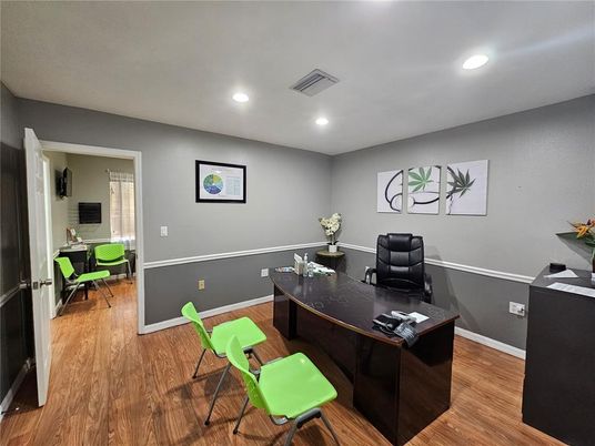 Home Office, Interior, Recessed Lighting, Wood Texture Flooring