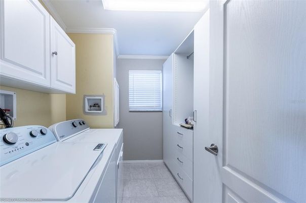 Interior, Washer