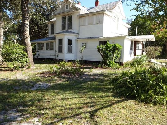Backyard, Exterior, Facade, Farmhouse