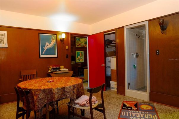 Dining room, Interior