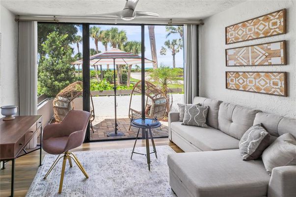 Interior, Living room, Sun Room, Wood Texture Flooring