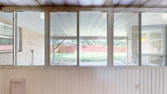 Interior, Sun Room, Wooden Beams, Wooden Ceilings
