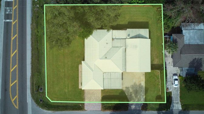 Exterior, Drone