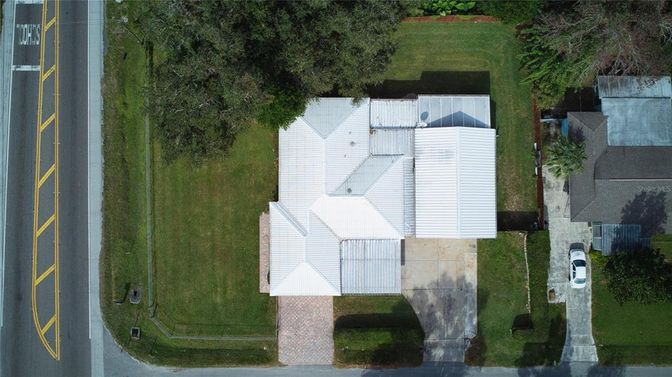 Exterior, Drone