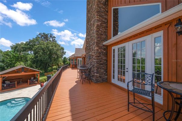 Exterior, Wood Texture Flooring