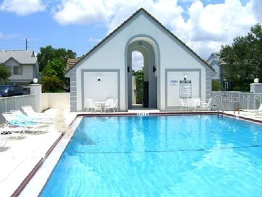 Exterior, Pool