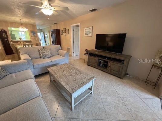 Chandelier, Dining room, Interior, Living room