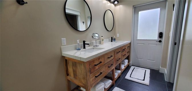 Bathroom, Dual Sink Vanities, Interior