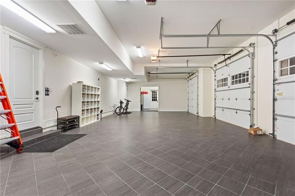 Garage, Interior
