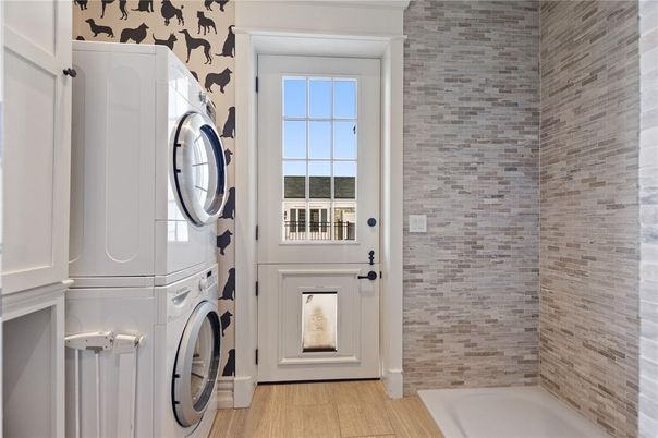 Interior, Stone Walls, Utility Closets, Washer, Wood Texture Flooring