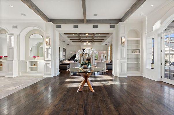 Interior, Living room, Recessed Lighting, Wooden Beams, Wood Texture Flooring