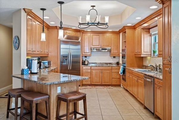 Chandelier, Interior, Kitchen, Pendant Lights, Recessed Lighting, Stainless Steel Appliances