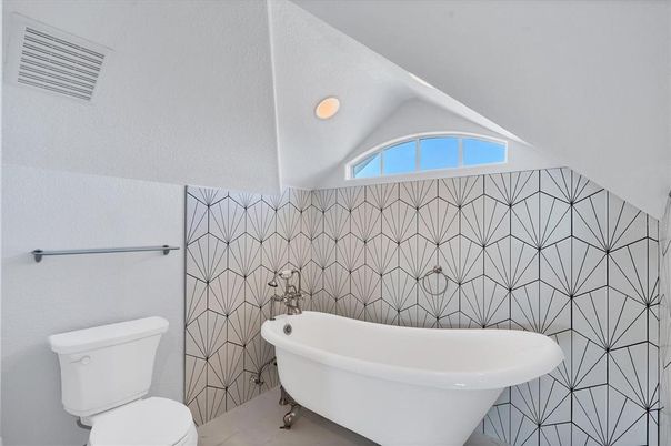 Bathroom, Free Standing Baths, Interior