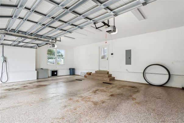 Garage, Interior