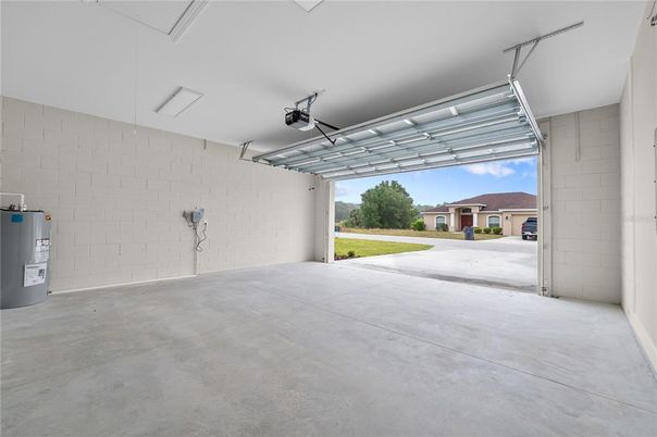 Garage, Interior