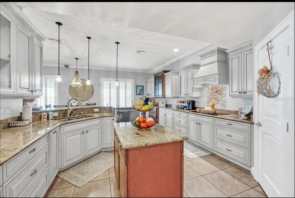 Interior, Kitchen, Pendant Lights, Recessed Lighting