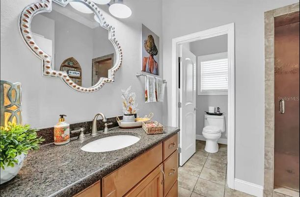 Bathroom, Dual Sink Vanities, Interior