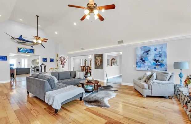 Interior, Living room, Recessed Lighting, Wood Texture Flooring