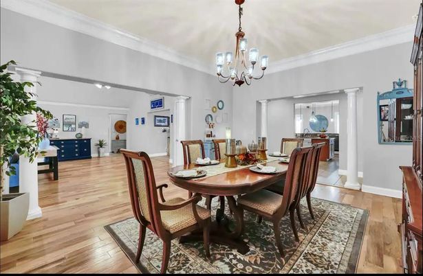 Chandelier, Dining room, Interior, Wood Texture Flooring