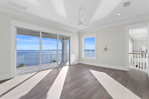 Empty room, Interior, Recessed Lighting, Water, Wood Texture Flooring