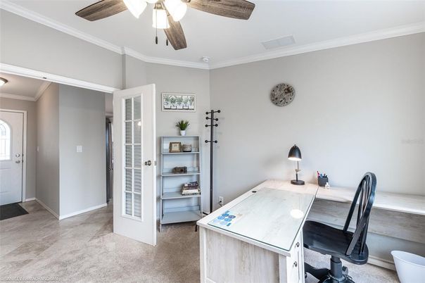 Home Office, Interior