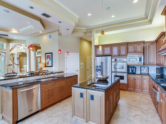 Interior, Kitchen, Pendant Lights, Recessed Lighting, Stainless Steel Appliances