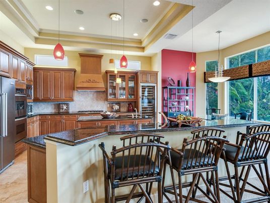 Interior, Kitchen, Pendant Lights, Recessed Lighting, Stainless Steel Appliances