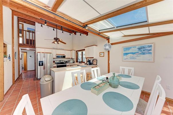 Dining room, Interior, Kitchen, Stainless Steel Appliances, Wooden Beams