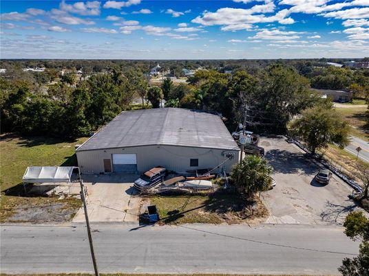 Exterior, Drone