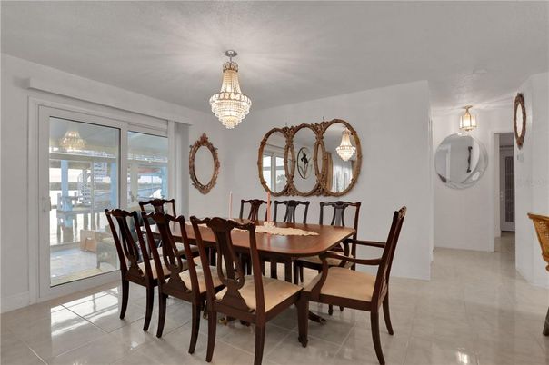 Chandelier, Dining room, Interior