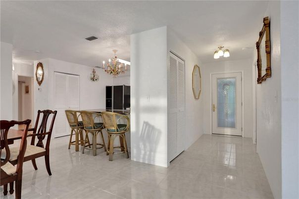 Chandelier, Dining room, Interior