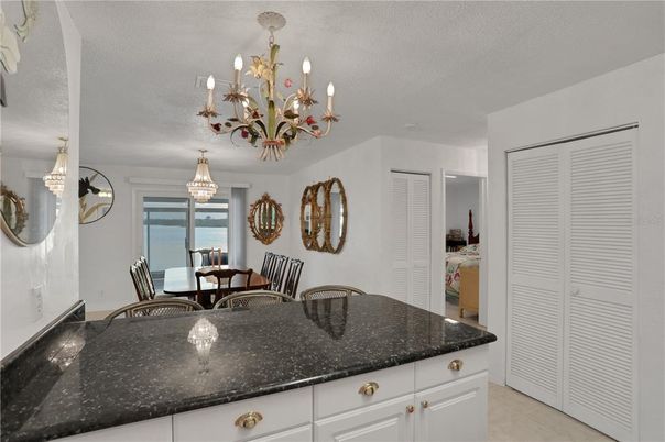 Chandelier, Dining room, Interior