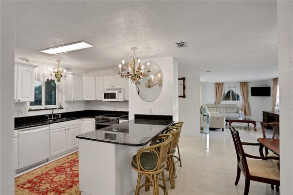 Chandelier, Dining room, Interior, Kitchen