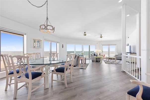 Dining room, Interior, Living room, Pendant Lights, Recessed Lighting, Wood Texture Flooring