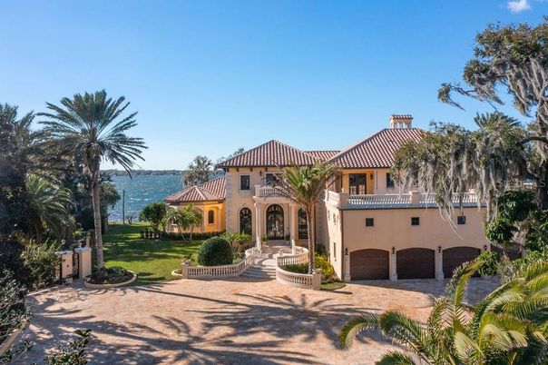 Backyard, Exterior, Facade, Water, Mediterranean
