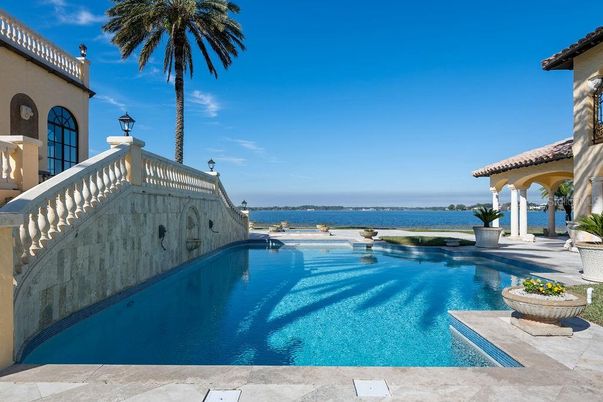 Exterior, Pool, Water