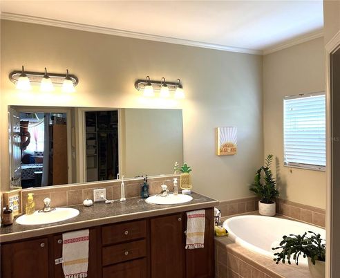Bathroom, Dual Sink Vanities, Interior