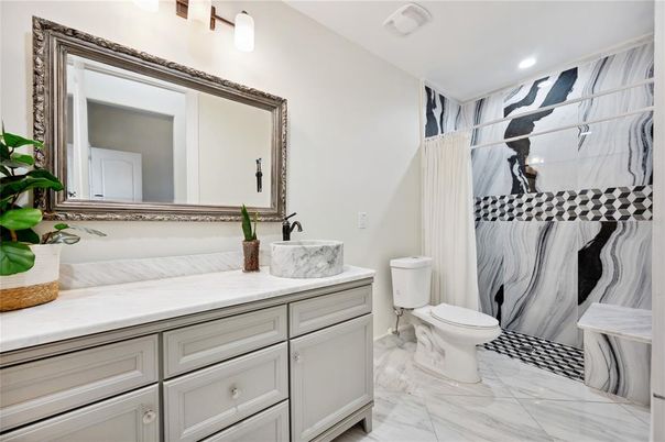 Bathroom, Interior, Marble, Recessed Lighting