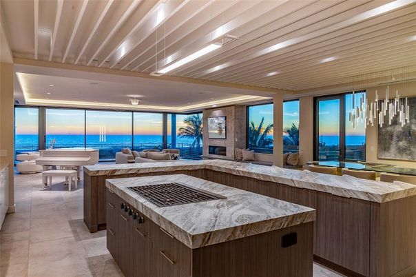 Interior, Kitchen, Living room, Pendant Lights, Recessed Lighting, Water