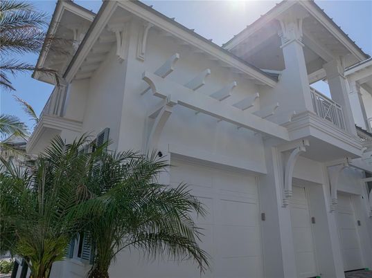 Attached, Exterior, Facade, None