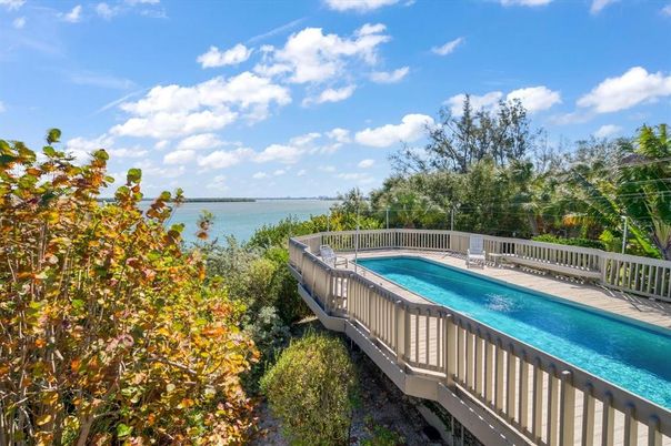 Exterior, Pool, Water