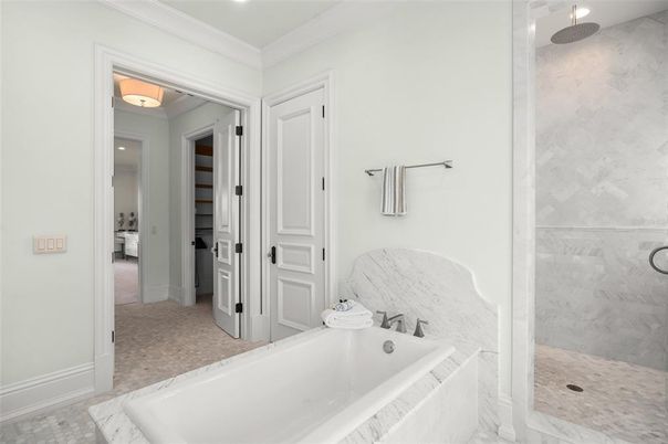 Bathroom, Interior, Marble, Marble Walls, Recessed Lighting