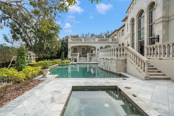 Exterior, Pool