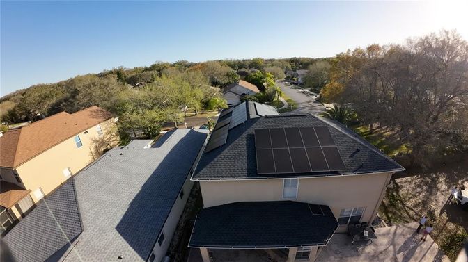 Exterior, Drone