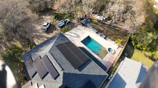 Exterior, Drone